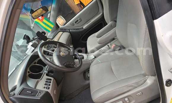 Acheter Occasion Voiture Toyota Highlander Blanc à Lomé, Togo Acheter Occasion Voiture Toyota Highlander Blanc à Lomé, Togo