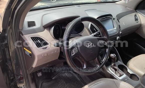 Buy Used Hyundai Chorus Black Truck in Vogan in Togo Buy Used Hyundai Chorus Black Truck in Vogan in Togo