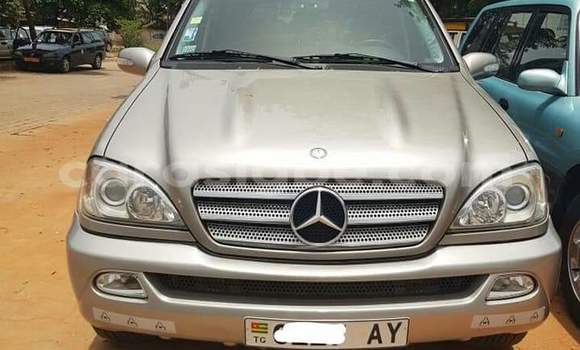 Buy Used Mercedes‒Benz ML–Class Beige Car in Lome in Togo Buy Used Mercedes‒Benz ML–Class Beige Car in Lome in Togo