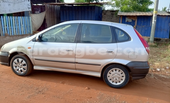 Acheter Occasion Voiture Nissan Almera Gris à Lomé, Togo Acheter Occasion Voiture Nissan Almera Gris à Lomé, Togo
