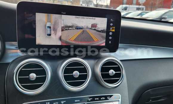 Acheter Neuf Voiture Mercedes-Benz GLC 250D Rouge à Lomé, Togo Acheter Neuf Voiture Mercedes-Benz GLC 250D Rouge à Lomé, Togo