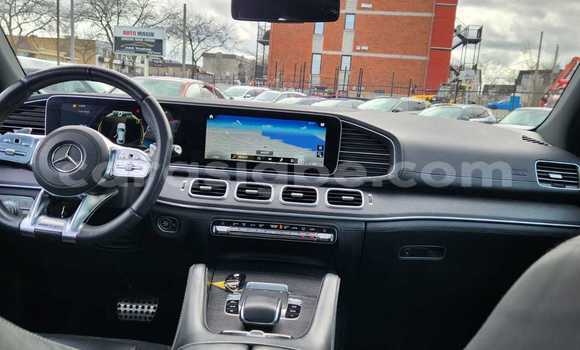 Acheter Neuf Voiture Mercedes-Benz GLC 250D Noir à Lomé, Togo Acheter Neuf Voiture Mercedes-Benz GLC 250D Noir à Lomé, Togo