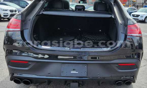 Acheter Neuf Voiture Mercedes-Benz GLC 250D Noir à Lomé, Togo Acheter Neuf Voiture Mercedes-Benz GLC 250D Noir à Lomé, Togo