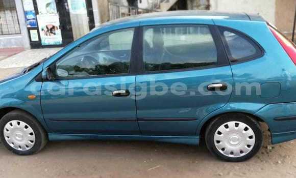 Buy Used Nissan Almera Tino Green Car in Lome in Maritime Buy Used Nissan Almera Tino Green Car in Lome in Maritime