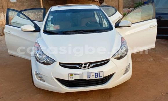 Buy Used Hyundai Elantra White Car in Lome in Togo Buy Used Hyundai Elantra White Car in Lome in Togo