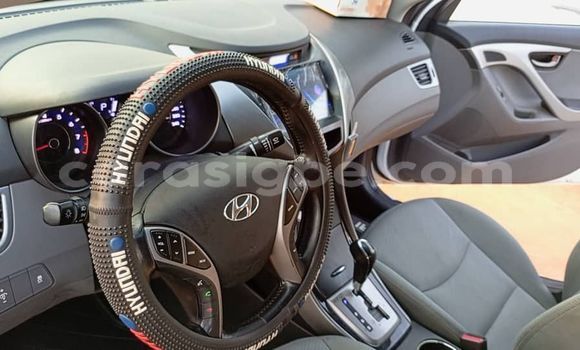Buy Used Hyundai Elantra White Car in Lome in Togo Buy Used Hyundai Elantra White Car in Lome in Togo