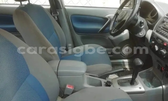 Buy Used Toyota RAV4 Silver Car in Lome in Togo Buy Used Toyota RAV4 Silver Car in Lome in Togo