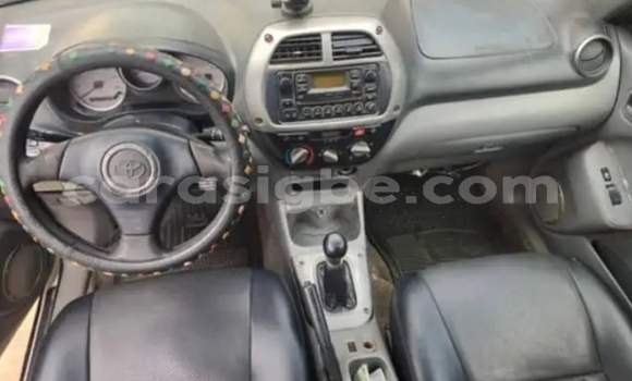 Buy Used Toyota RAV4 White Car in Lome in Togo Buy Used Toyota RAV4 White Car in Lome in Togo