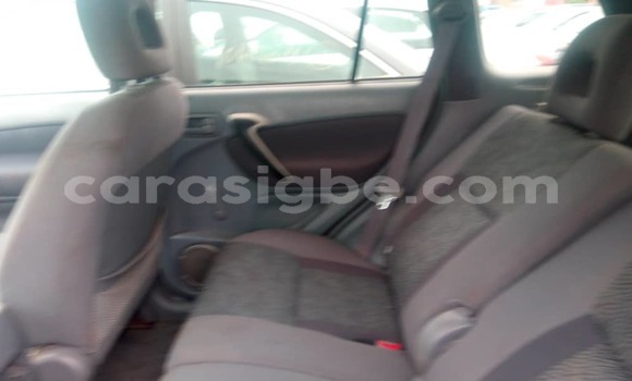 Buy Used Toyota RAV4 Red Car in Lome in Togo Buy Used Toyota RAV4 Red Car in Lome in Togo