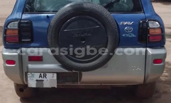 Buy Used Toyota RAV4 Blue Car in Lome in Togo Buy Used Toyota RAV4 Blue Car in Lome in Togo