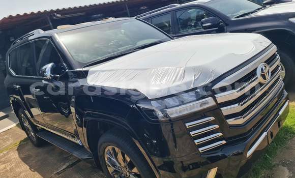Buy New Toyota Land Cruiser Black Car in Lome in Togo Buy New Toyota Land Cruiser Black Car in Lome in Togo