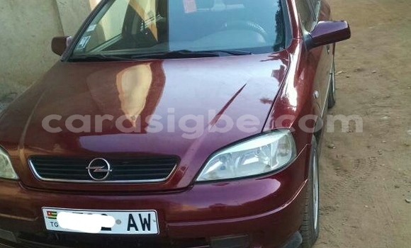 Acheter Occasion Voiture Opel Astra Rouge à Lomé au Togo Acheter Occasion Voiture Opel Astra Rouge à Lomé au Togo