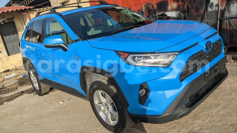 Big with watermark toyota rav4 togo lome 8939