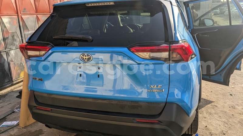 Big with watermark toyota rav4 togo lome 8939