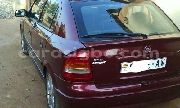 Acheter Occasion Voiture Opel Astra Rouge à Lomé, Togo Acheter Occasion Voiture Opel Astra Rouge à Lomé, Togo