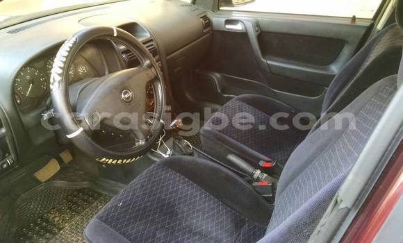 Acheter Occasion Voiture Opel Astra Rouge à Lomé, Togo Acheter Occasion Voiture Opel Astra Rouge à Lomé, Togo