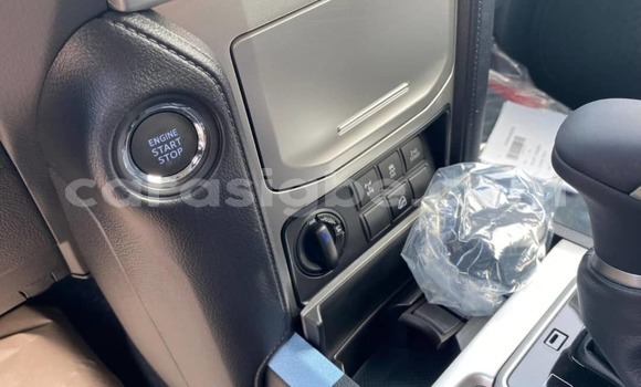 Acheter Neuf Voiture Toyota Prado Noir à Lomé, Togo Acheter Neuf Voiture Toyota Prado Noir à Lomé, Togo