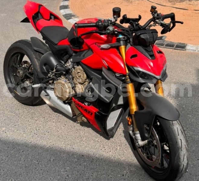 Big with watermark ducati streetfighter togo adawlato 8942