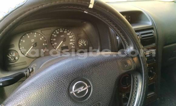 Acheter Occasion Voiture Opel Astra Rouge à Lomé, Togo Acheter Occasion Voiture Opel Astra Rouge à Lomé, Togo