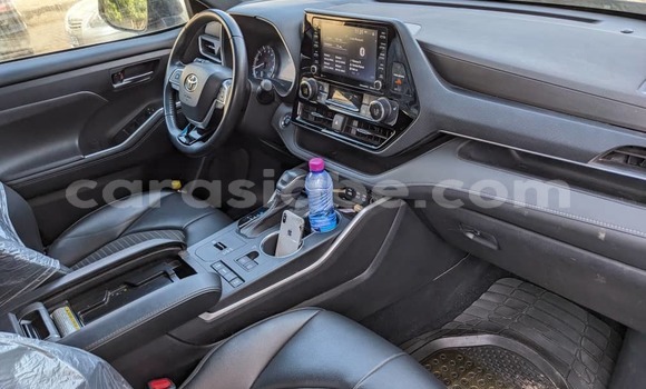 Buy Used Toyota Highlander Black Car in Lome in Maritime Buy Used Toyota Highlander Black Car in Lome in Maritime