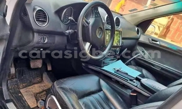 Buy Used Mercedes‒Benz ML–Class White Car in Lome in Togo Buy Used Mercedes‒Benz ML–Class White Car in Lome in Togo