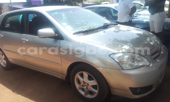 Acheter Occasion Voiture Toyota Corolla Gris à Lomé au Togo Acheter Occasion Voiture Toyota Corolla Gris à Lomé au Togo