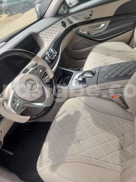 Big with watermark mercedes benz maybach s klasse togo lome 9025