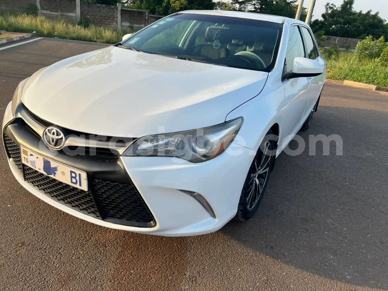 Big with watermark toyota camry togo lome 9047