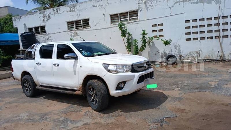 Big with watermark toyota pickup togo lome 9094