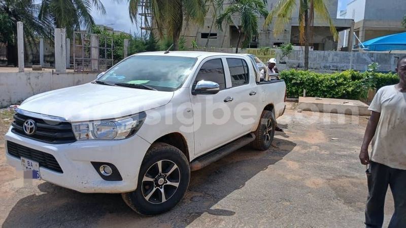 Big with watermark toyota pickup togo lome 9094