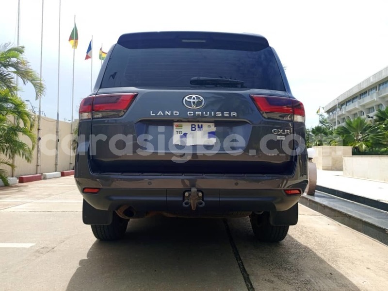 Big with watermark toyota land cruiser maritime lome 9112