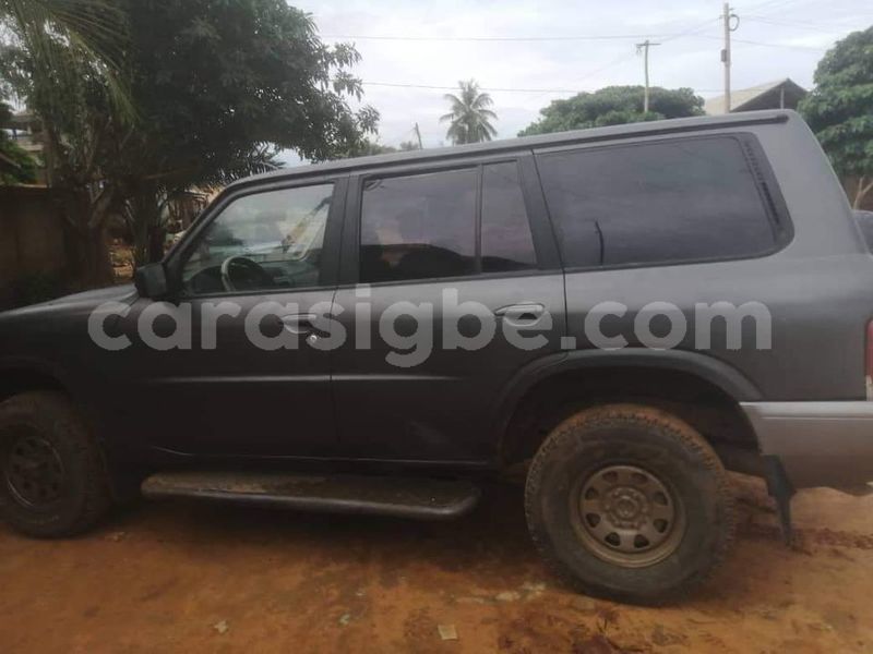 Big with watermark nissan patrol togo lome 9129