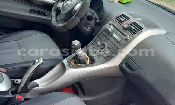 Buy Used Toyota Auris Blue Car in Lome in Togo Buy Used Toyota Auris Blue Car in Lome in Togo