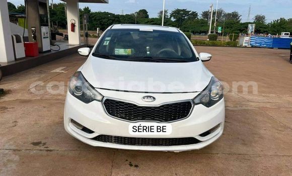 Acheter Occasion Voiture Kia Forte Blanc à Amoutivé, Togo