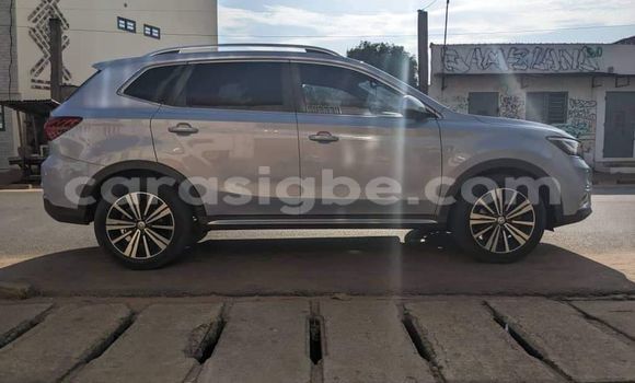 Buy Used MG RV8 White Car in Amoutivé in Togo Buy Used MG RV8 White Car in Amoutivé in Togo