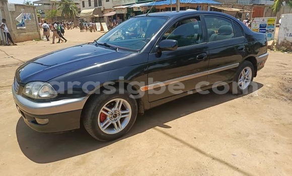 Acheter Occasion Voiture Toyota Avensis Noir à Lomé, Maritime Acheter Occasion Voiture Toyota Avensis Noir à Lomé, Maritime