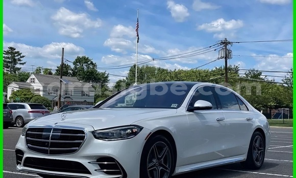 Acheter Occasion Voiture Mercedes‒Benz S–Class Blanc à Adawlato, Togo