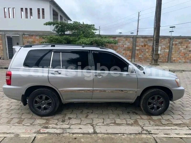 Big with watermark toyota highlander maritime lome 9170