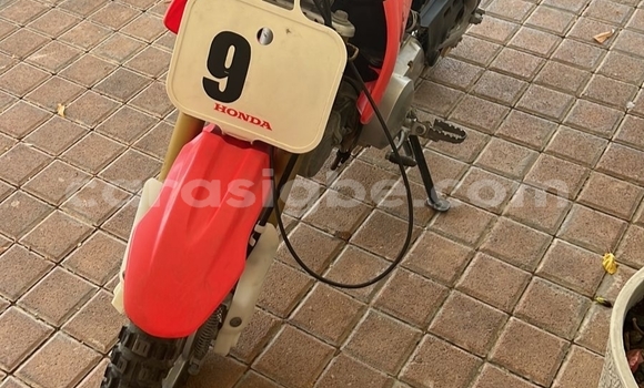 Acheter Occasion Moto Honda CRF Rouge à Adawlato, Togo Acheter Occasion Moto Honda CRF Rouge à Adawlato, Togo