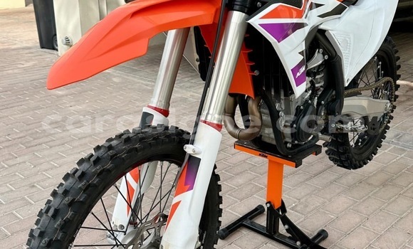 Acheter Occasion Moto KTM 450 Blanc à Adawlato, Togo
