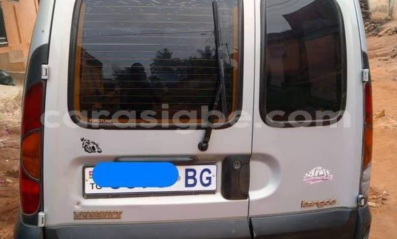 Acheter Occasion Voiture Renault Kangoo Blanc à Lomé, Maritime Acheter Occasion Voiture Renault Kangoo Blanc à Lomé, Maritime