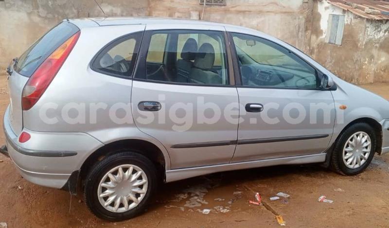 Big with watermark nissan almera tino togo lome 9230