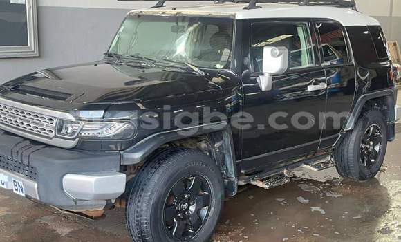Acheter Occasion Voiture Toyota FJ Cruiser Gris à Dékon, Togo Acheter Occasion Voiture Toyota FJ Cruiser Gris à Dékon, Togo