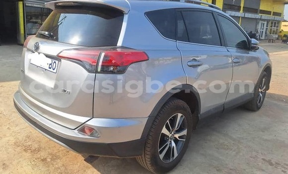 Acheter Occasion Voiture Toyota RAV4 Gris à Amoutivé, Togo Acheter Occasion Voiture Toyota RAV4 Gris à Amoutivé, Togo
