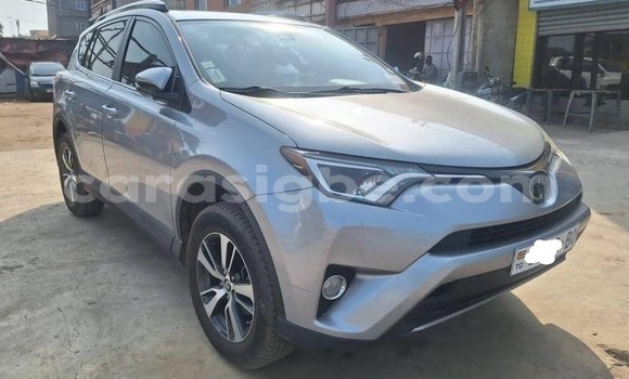 Acheter Occasion Voiture Toyota RAV4 Gris à Amoutivé, Togo Acheter Occasion Voiture Toyota RAV4 Gris à Amoutivé, Togo
