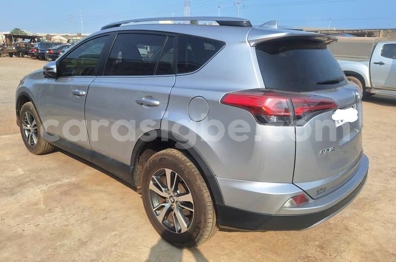 Big with watermark toyota rav4 togo amoutive 9244