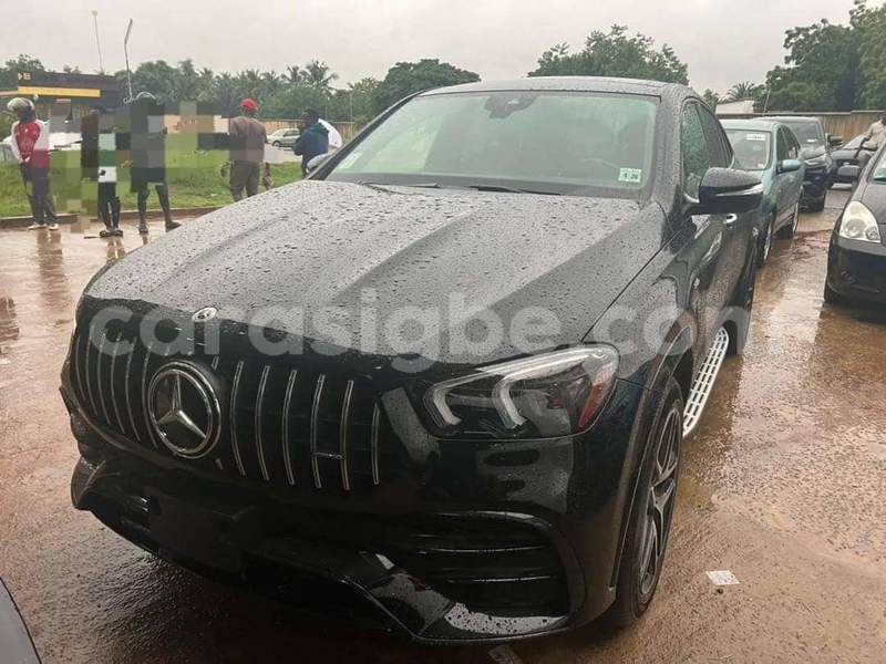 Big with watermark mercedes benz gle togo amoutive 9246