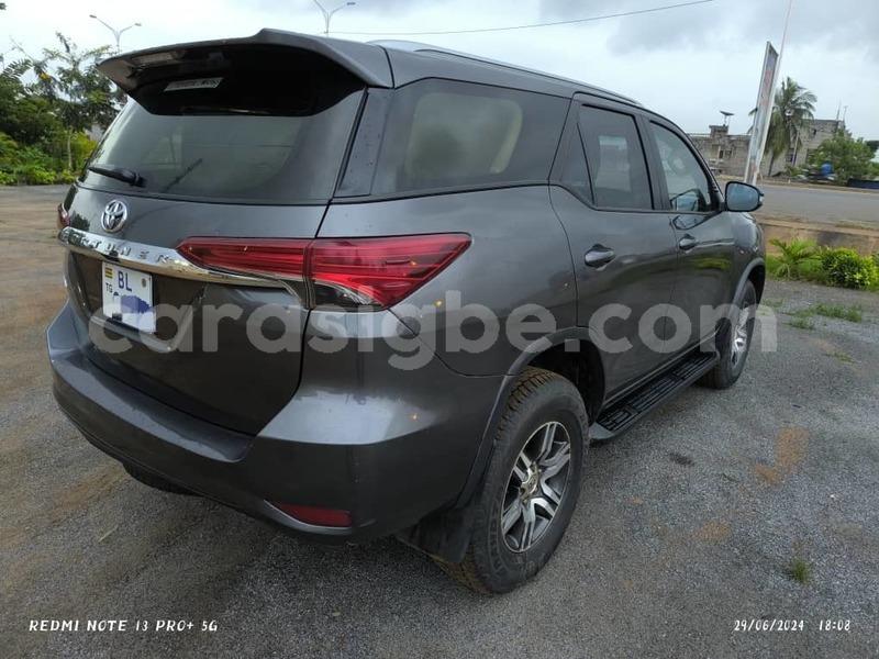 Big with watermark toyota fortuner togo lome 9247