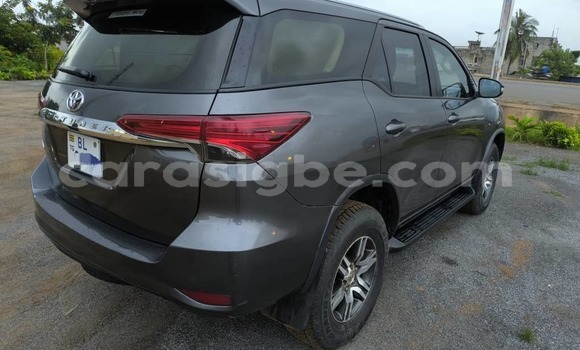 Acheter Neuf Voiture Toyota Fortuner Noir à Lomé, Togo Acheter Neuf Voiture Toyota Fortuner Noir à Lomé, Togo