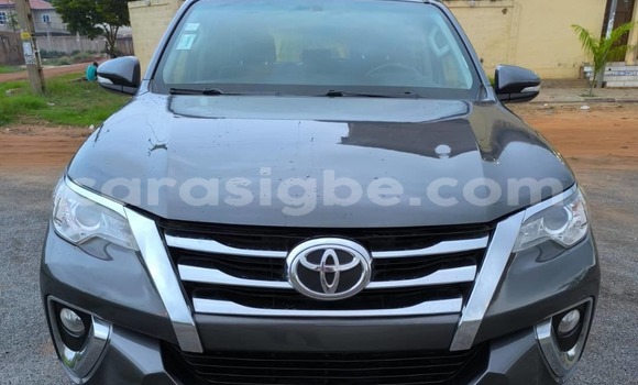 Acheter Neuf Voiture Toyota Fortuner Noir à Lomé, Togo Acheter Neuf Voiture Toyota Fortuner Noir à Lomé, Togo